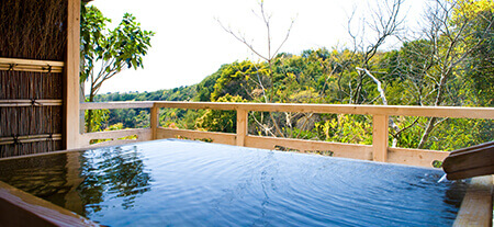 老舗旅館やラグジュアリーホテルでの宿泊、ディナーなど、夫婦でのひと時を楽しめる体験ギフト